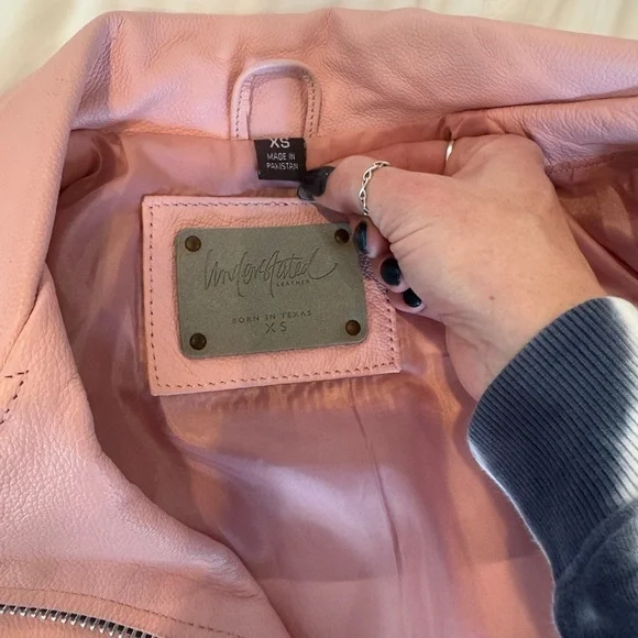 Understated Leather Pink Zipper Belted Collared Biker Jacket Women’s XS - Picture 10 of 13